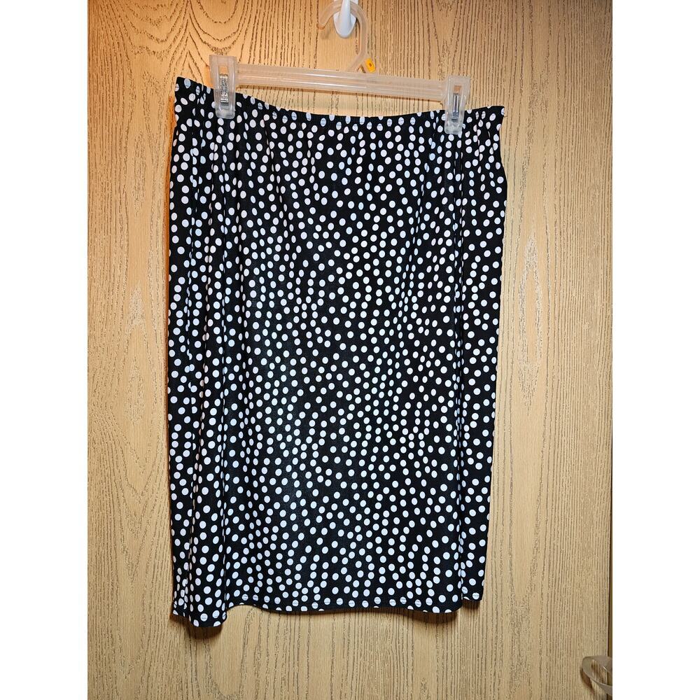 ALLISON TAYLOR XL BLACK AND WHITE SKIRT. ELASTIC WAIST.